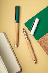 Blush roller pen bílá