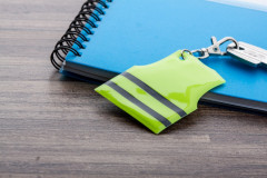 mini reflective vest keyring žlutá