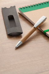 ballpoint pen přírodní